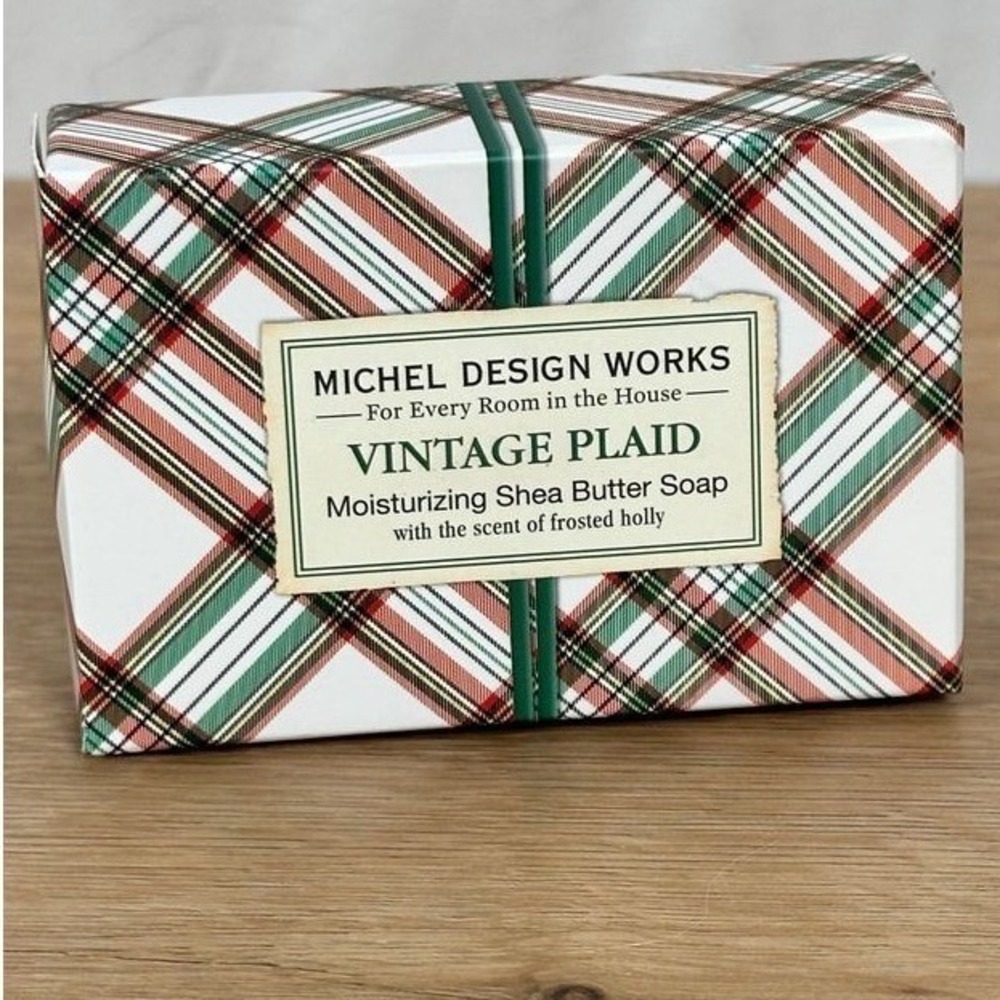 MICHEL‎ DESIGN WORKS Vintage Plaid Shea Butter Soap Bar Frosted Holly Holiday